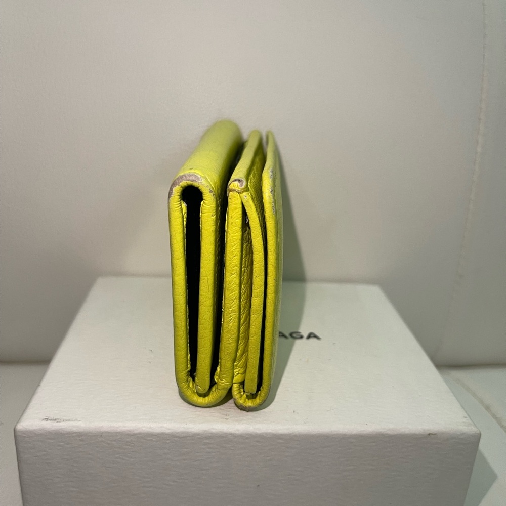 Authentic Balenciaga Wallet - Picture 4 of 10